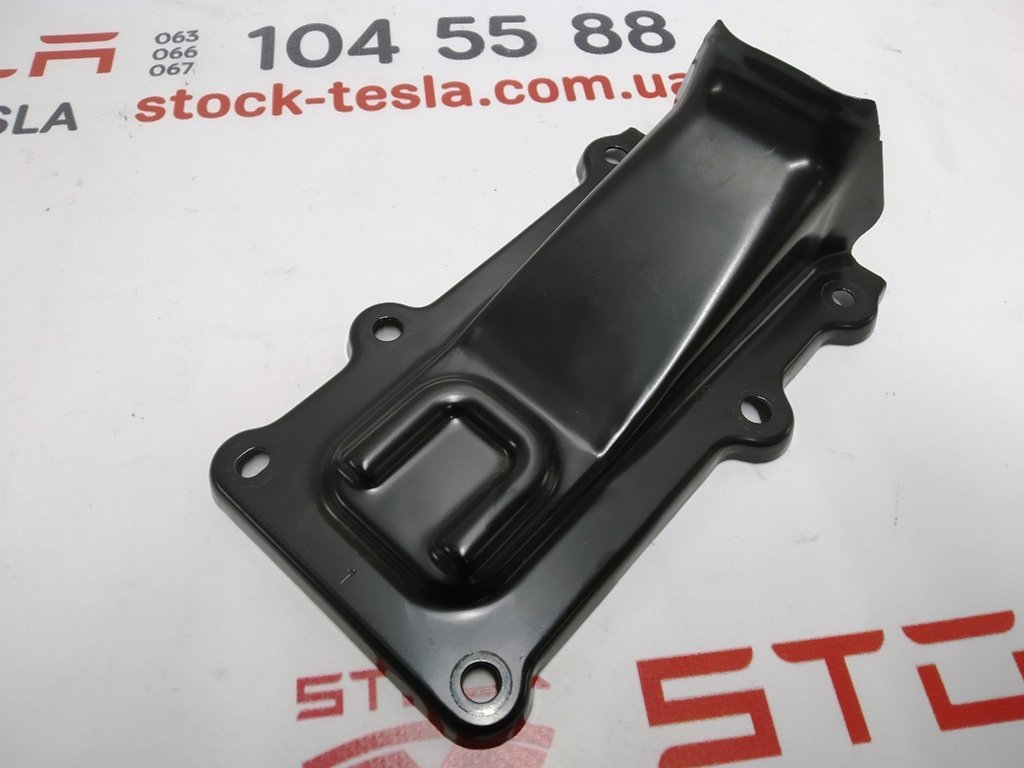 1 Montážní držák krytu ventilace hlavní baterie Tesla model S REST, Tesla model X 1106362-01-B